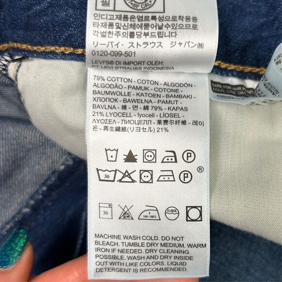 Levi's 70's High Straight Leg Jeans Dark Wash Blue Denim Classic Retro Womens 25 - Picture 10 of 12